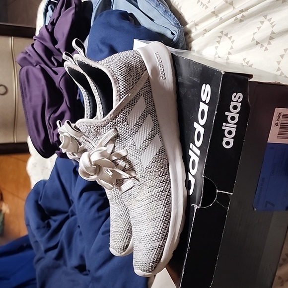 Addias - Picture 1 of 7